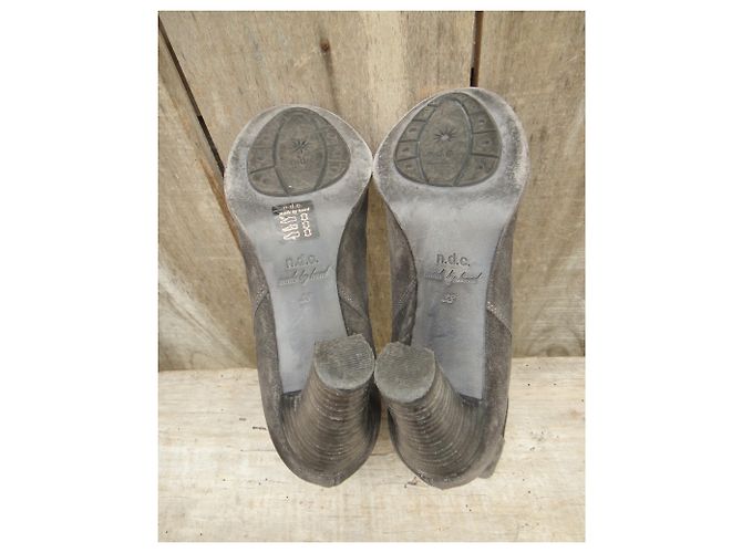 N.D.C. Made By Hand Botas NDC hechas a mano. Gris - vista 6