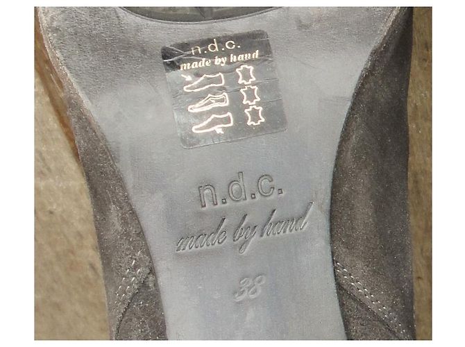 N.D.C. Made By Hand Botas NDC hechas a mano. Gris - vista 7