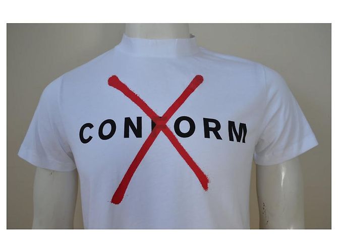 Autre Marque MATTHEW MILLER Protest White T-Shirt Tee Size M MEDIUM Black Red - view 3