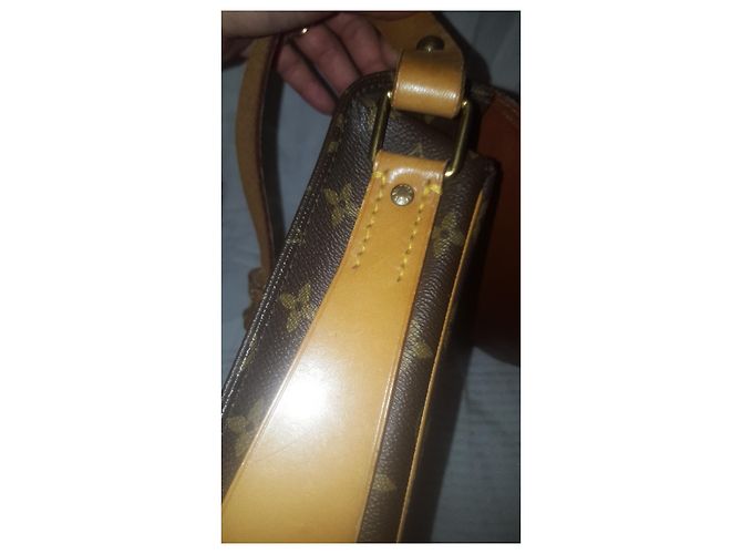 Cartouchiere Louis Vuitton Borsa a tracolla , cinturino in pelle 100% Marrone scuro - vista 3