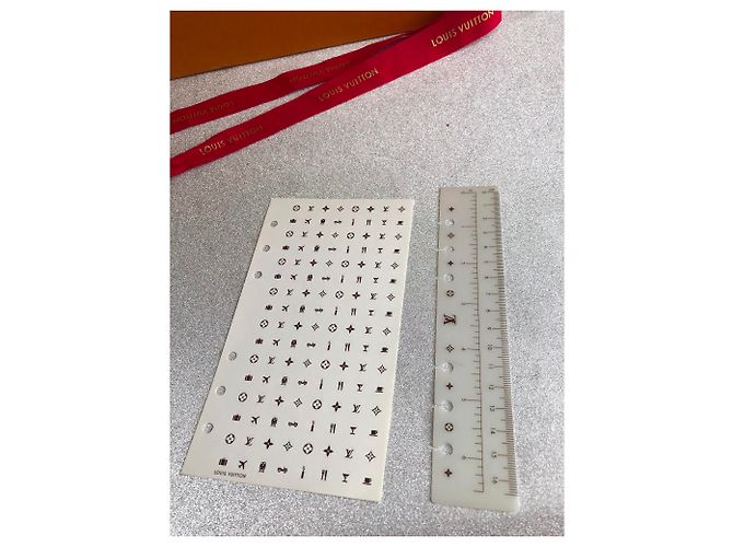 Louis Vuitton Purses, wallets, cases White - view 3
