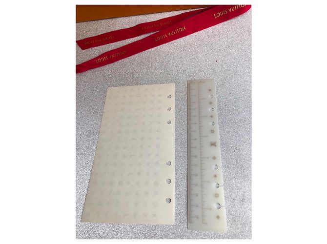 Louis Vuitton Purses, wallets, cases White - view 4