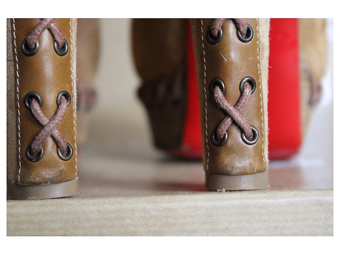 Christian Louboutin Step N Roll 140 Marrone chiaro Caramello - vista 7