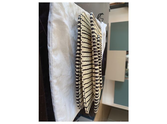 Pierre Hardy Petit sac en python rayé écru et noir - vue 3