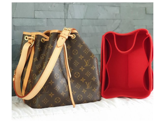 Louis Vuitton Petit Noe Marrone - vista 5
