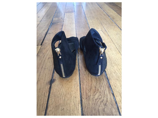 Louis Vuitton Sandali in camoscio e strass Nero - vista 2