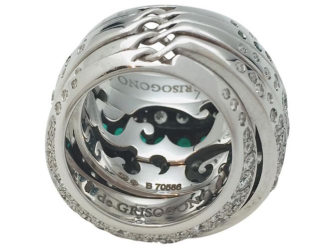 De Grisogono Ring, modello "Jiya", in oro bianco, diamanti e smeraldi. - vista 4