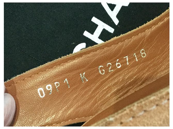 Scarpe aperte in punta CHANEL con zeppa Caramello - vista 5