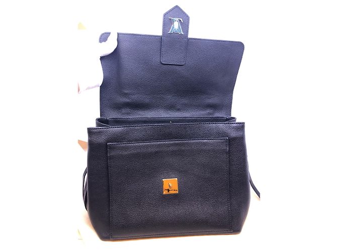 Borsa Louis Vuitton Lock Me PM Nero - vista 13