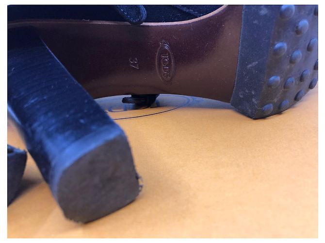 Tod's Stiefeletten aus Samtleder Schwarz Größe 37 - Ansicht 9