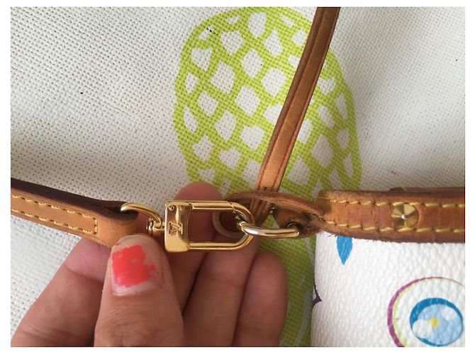 Borsa a mano Louis Vuitton Eye Miss You in Pelle Eggshell Bianco sporco - vista 3