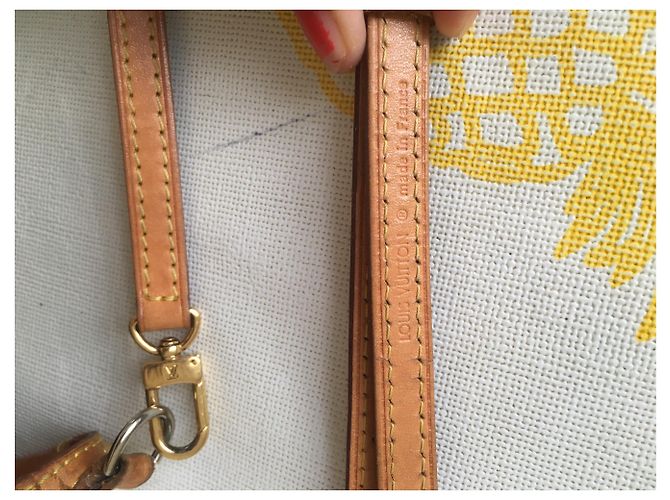 Borsa a mano Louis Vuitton Eye Miss You in Pelle Eggshell Bianco sporco - vista 7
