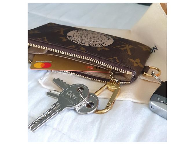 Louis Vuitton Purses, wallets, cases Brown - view 10