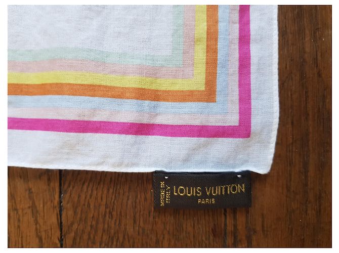 Louis Vuitton, Monogramma di Carré (60cm x 60centimetro) Bianco Multicolore - vista 3