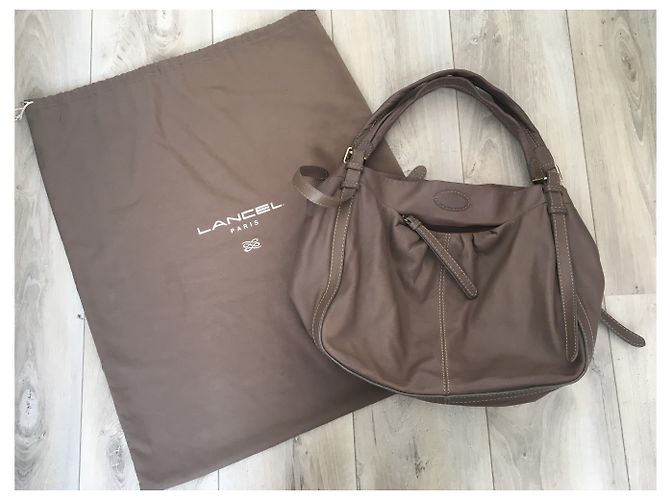 Borsa Angelina di Lancel Taupe - vista 2
