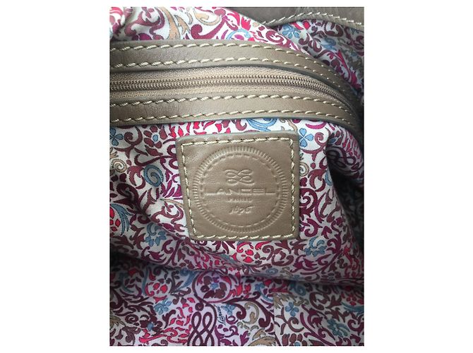 Borsa Angelina di Lancel Taupe - vista 7