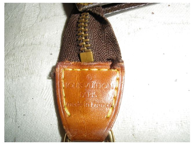 Pochette Louis Vuitton Marrone - vista 5