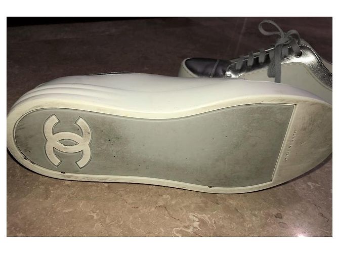 Chanel Baskets argentées et blanches EU39 - vue 5