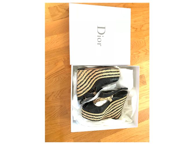 Christian Dior Sandali con zeppa in pelle Dior Nero Beige D'oro - vista 3