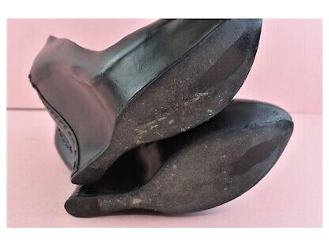 Alexander Mcqueen Pumps mit elegant geschwungenem Absatz Schwarz - Ansicht 4