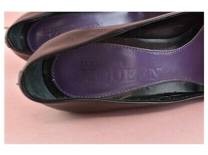 Alexander Mcqueen Pumps mit elegant geschwungenem Absatz Schwarz - Ansicht 5