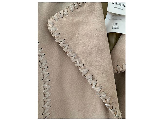 Morganne Bello Abrigo clutch de cuero beige - vista 3