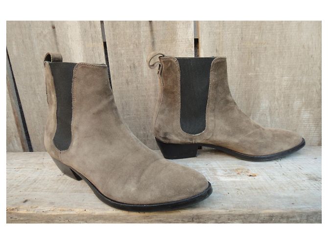 Chesea Burberry Suede Boot Gris pardo - vista 3