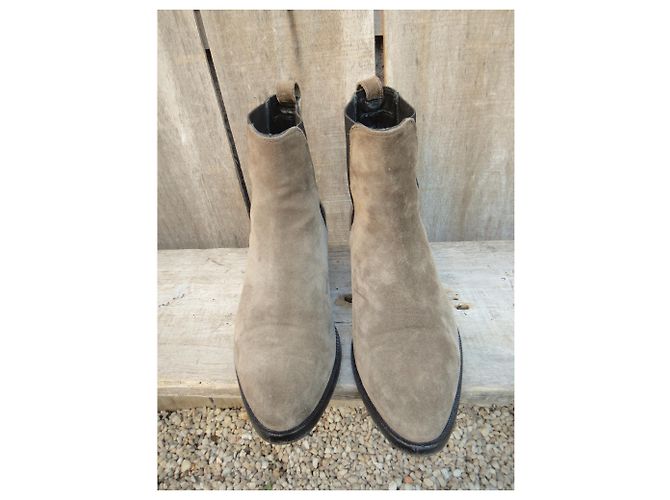 Chesea Burberry Suede Boot Gris pardo - vista 4