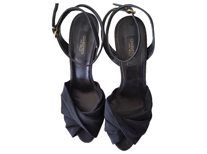 Giambattista Valli Tacchi a zeppa con tacchi a spillo. Nero D'oro - vista 2
