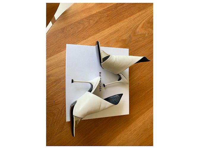 Balenciaga Slip in Heels Weiß Leder - Ansicht 5