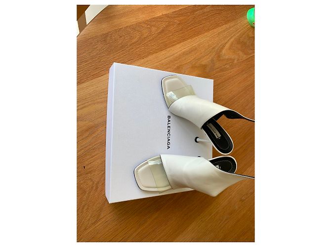 Balenciaga Slip in Heels Weiß Leder - Ansicht 7