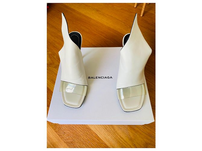 Balenciaga Slip in Heels Weiß Leder - Ansicht 9