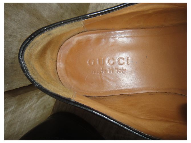 Scarpe richelieu Gucci in pelle nera Nero - vista 2