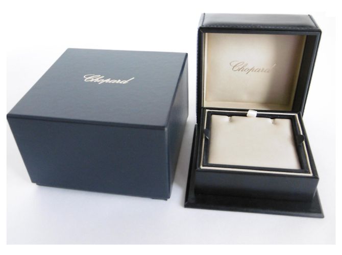 Boîte à boucles Chopard, boîte intérieure et boîte extérieure - vue 4