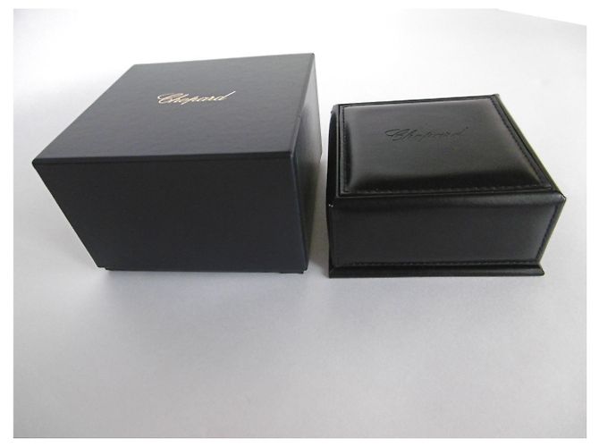 Boîte à boucles Chopard, boîte intérieure et boîte extérieure - vue 8