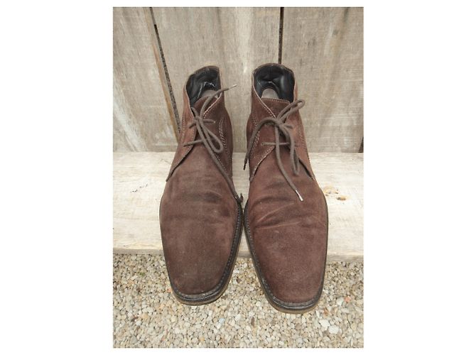 Stivaletti Hugo Boss Marrone Scuro Scamosciati - vista 5