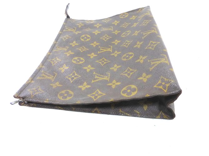 Louis Vuitton TASCA WC 26 monogramma Marrone - vista 10