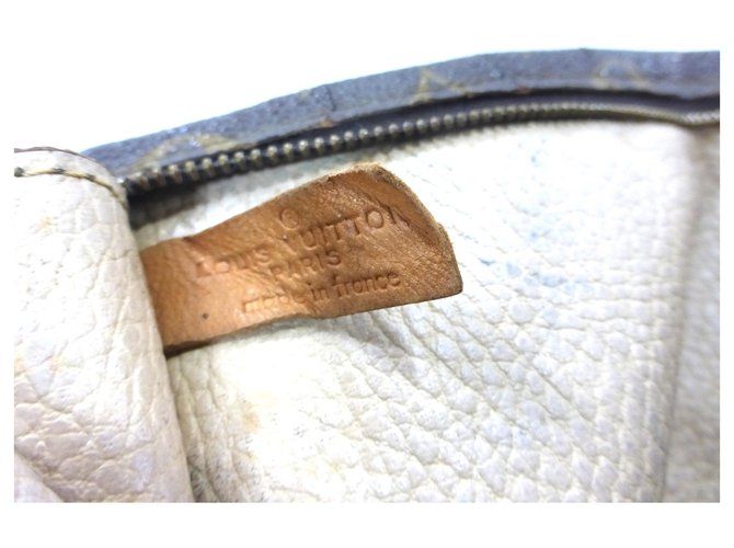 Louis Vuitton TASCA WC 26 monogramma Marrone - vista 18