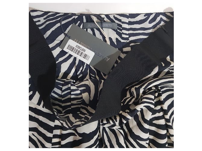 Saia Alberta Ferretti de seda estampa de zebra preto e branco - vista 3