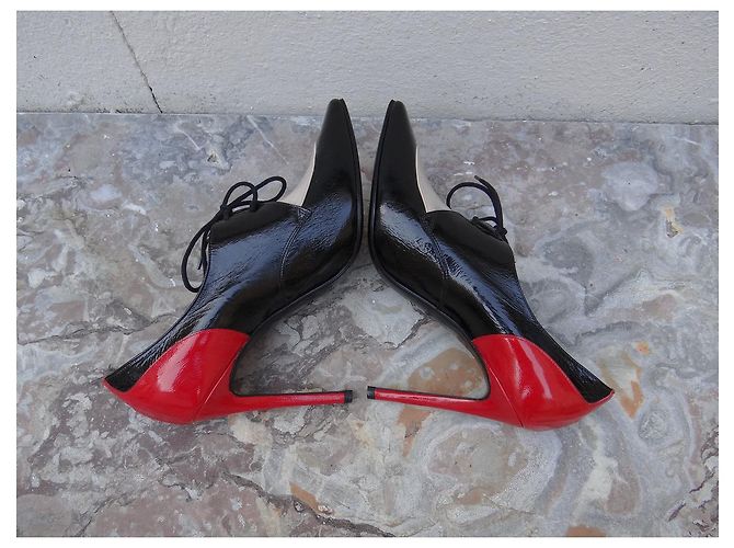 Escarpins Michel Perry en cuir verni noir rouge écru Taille 40 - vue 5