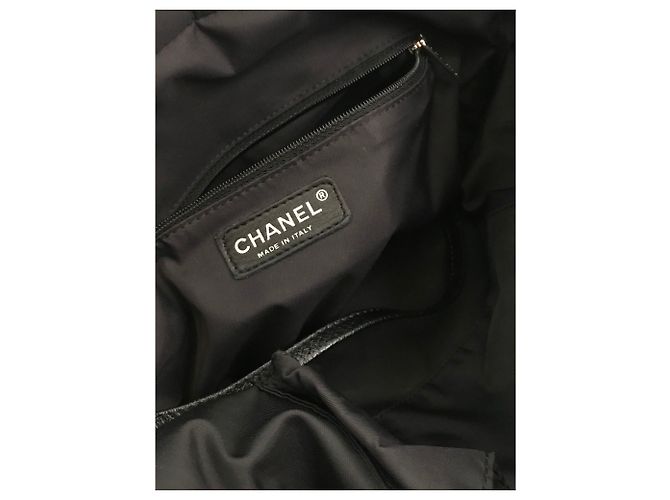 Timeless Chanel Grand shopping 40cm Borsa a mano Paris Biarritz Nero - vista 14