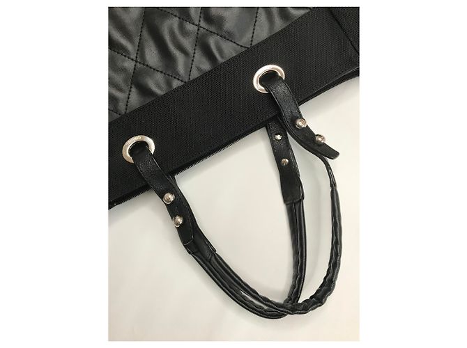 Timeless Chanel Grand shopping 40cm Borsa a mano Paris Biarritz Nero - vista 16
