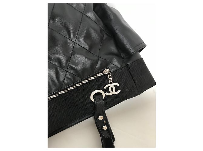 Timeless Chanel Grand shopping 40cm Borsa a mano Paris Biarritz Nero - vista 21