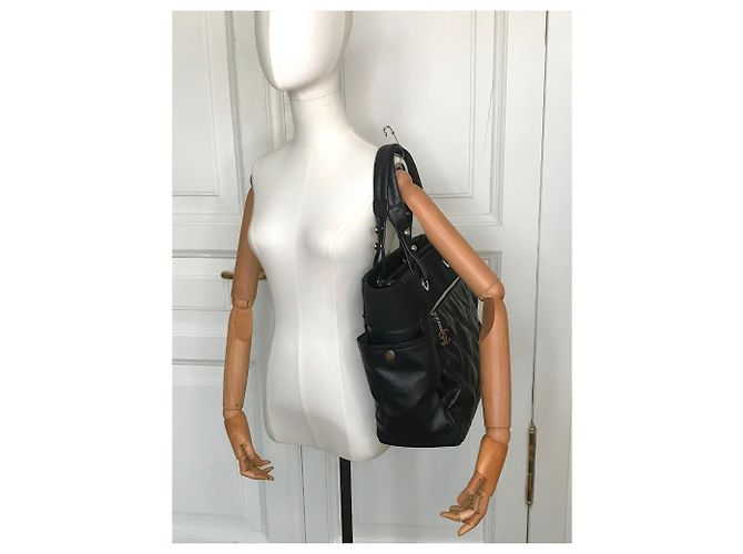 Timeless Chanel Grand shopping 40cm Borsa a mano Paris Biarritz Nero - vista 5