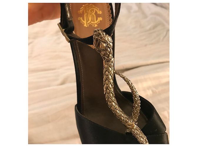 Sandali Roberto Cavalli in Raso Nero con Dettaglio Serpente Metallico Argento - vista 3
