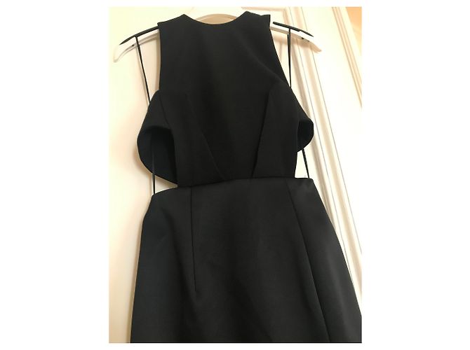 Solace London Schwarzes Abendkleid mit Cut-outs und Schlitz - Ansicht 3