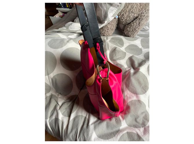 Delvaux givry con me color lampone MM Fuschia - vista 4