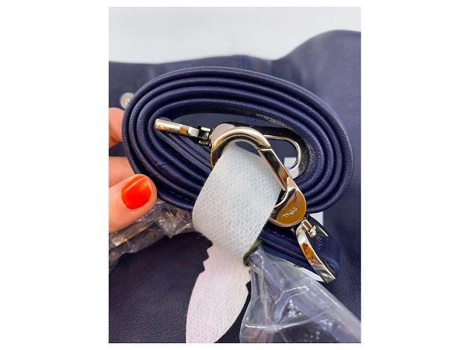 Borsa a mano Longchamp Pliage in pelle blu navy - vista 11