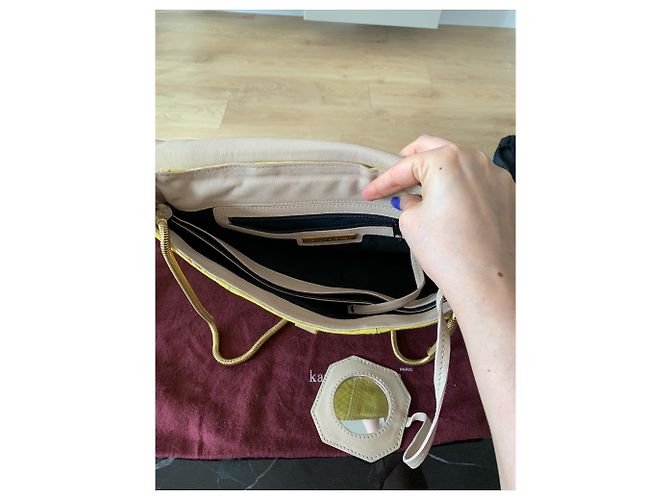 Karine Arabian Borsa a serpente d'acqua gialla e beige, Fermaglio dorato arabo Karine - vista 6