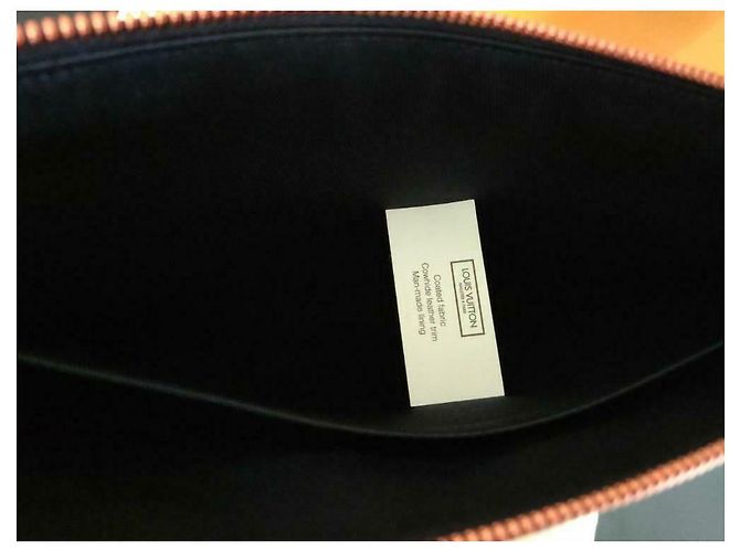Louis Vuitton Pochette Apollo GM Edizione Limitata Upside Down Blu - vista 7